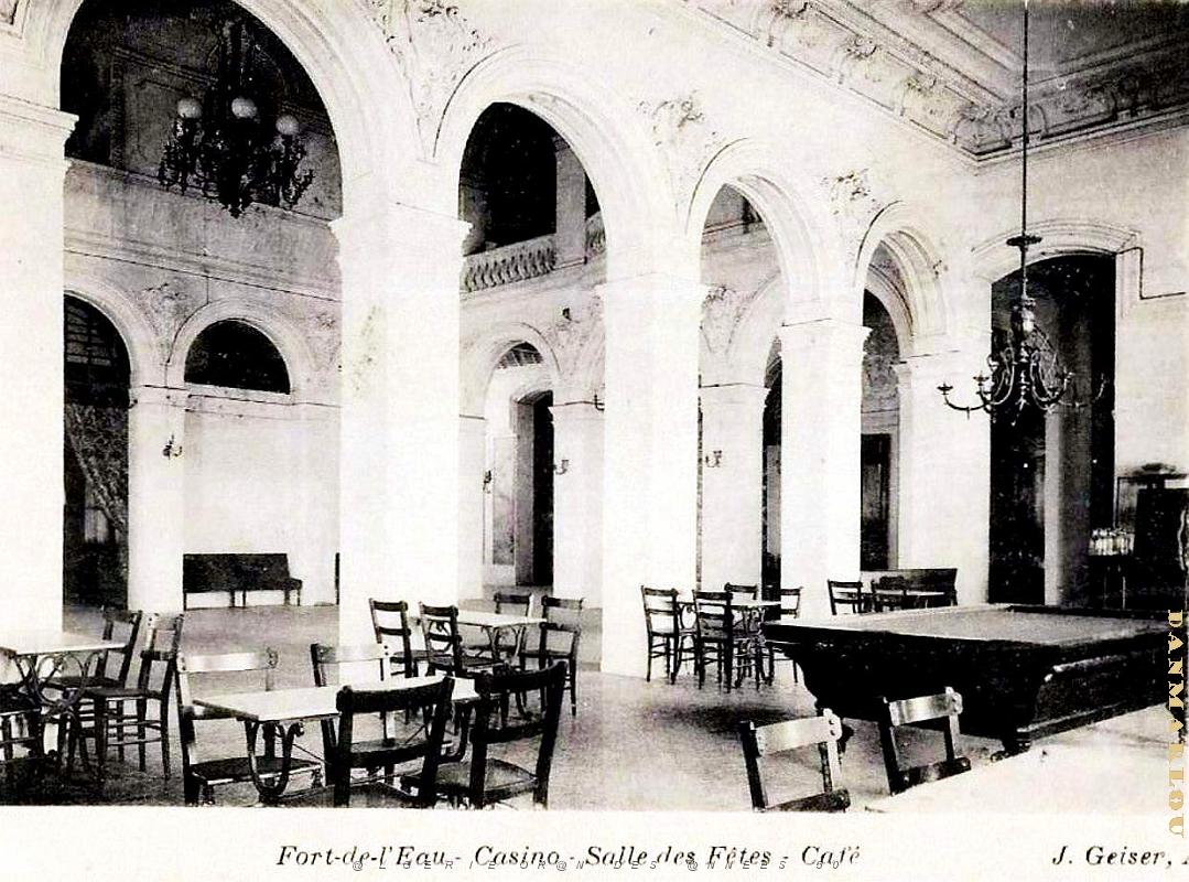 Fort-de-l'Eau - Casino - Salle des Fetes - Cafe.jpg